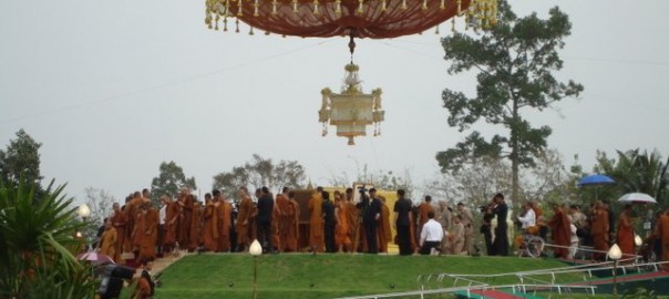 ร่วมงานเผาหลวงตามหาบัว 4 มี.ค. 54