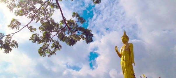 คุณพ่อชอบเปิดเพลงเสียงดัง น่าหงุดหงิดทั้งวัน