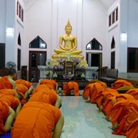 ทำบุญที่วัด เห็นพระแล้วปิ๊ง ควรทำอย่างไร